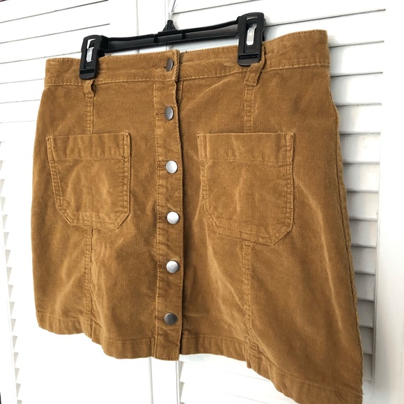 Button Down Skirt - Picture 3 of 3